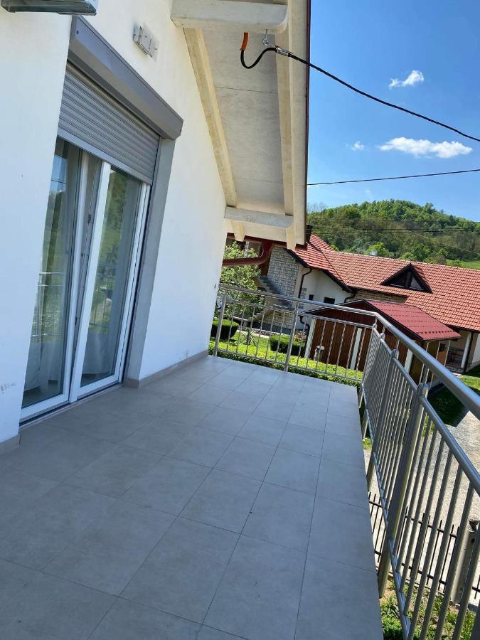 Apartman Zepce Exterior photo